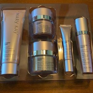 Mary Kay Timewise Repair Kit